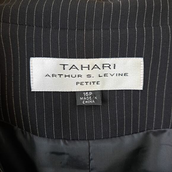 NEW Tahari Black Pinstripe 2-Piece Skirt Suit Size 16 Petite - Picture 5 of 11